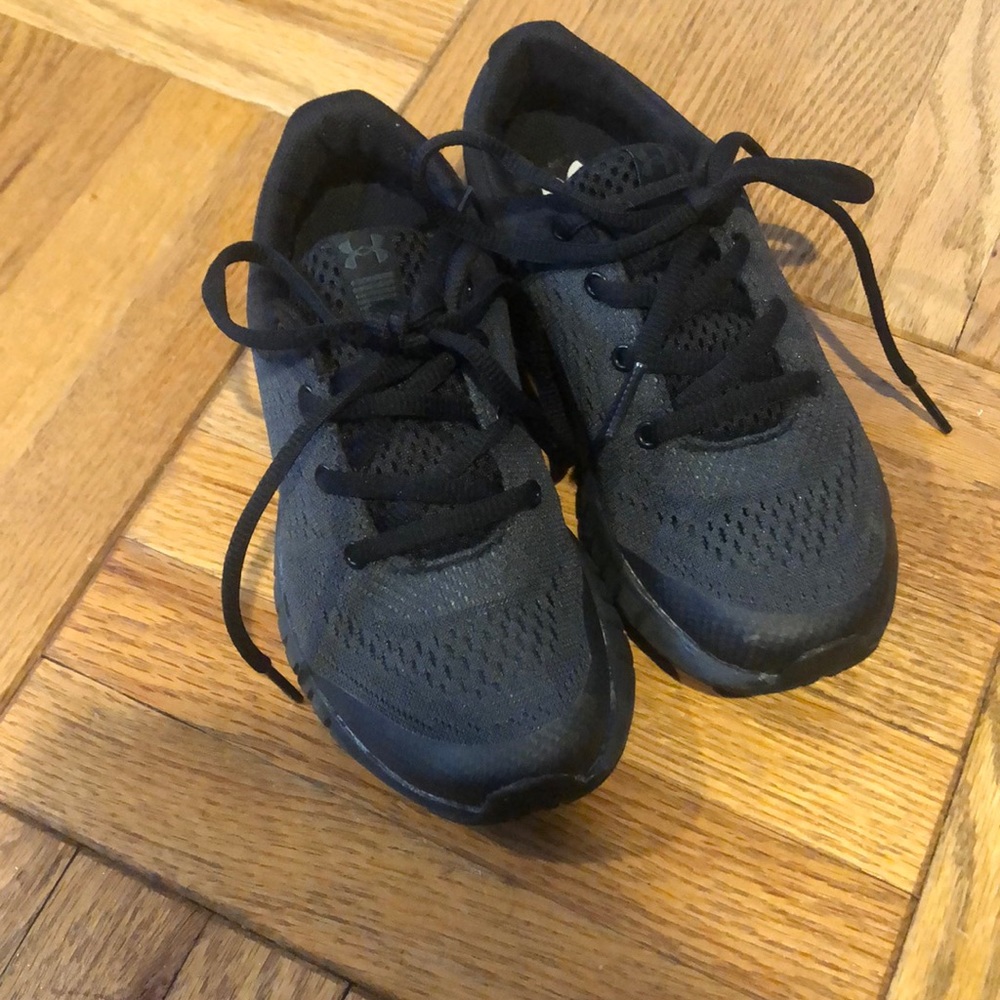 Under Armour Kids Black Lace-Up Sneakers